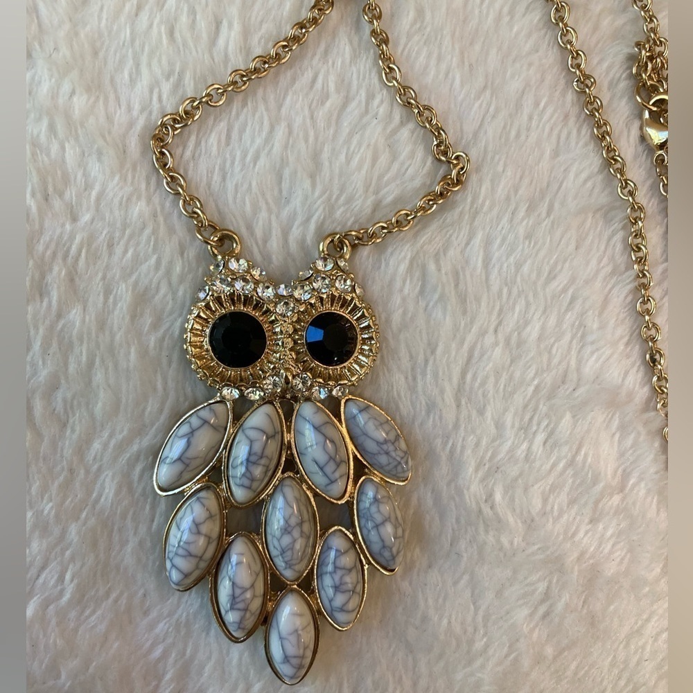 Owl‎ Pendant Necklace w/ Rhinestones